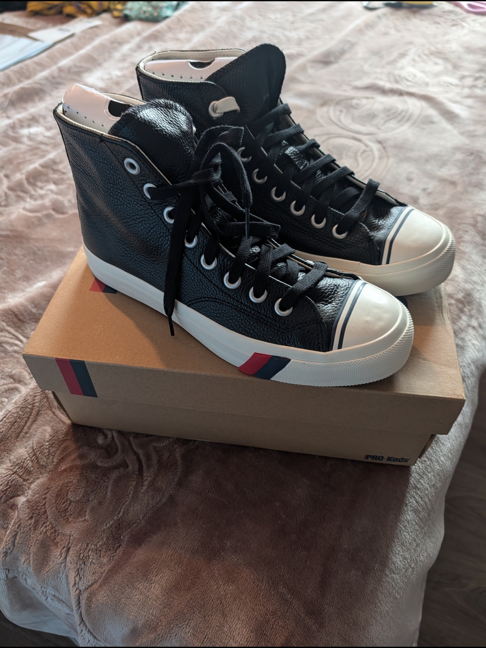 Black High-Top Leather Sneakers - Men's Casual Lace-Up